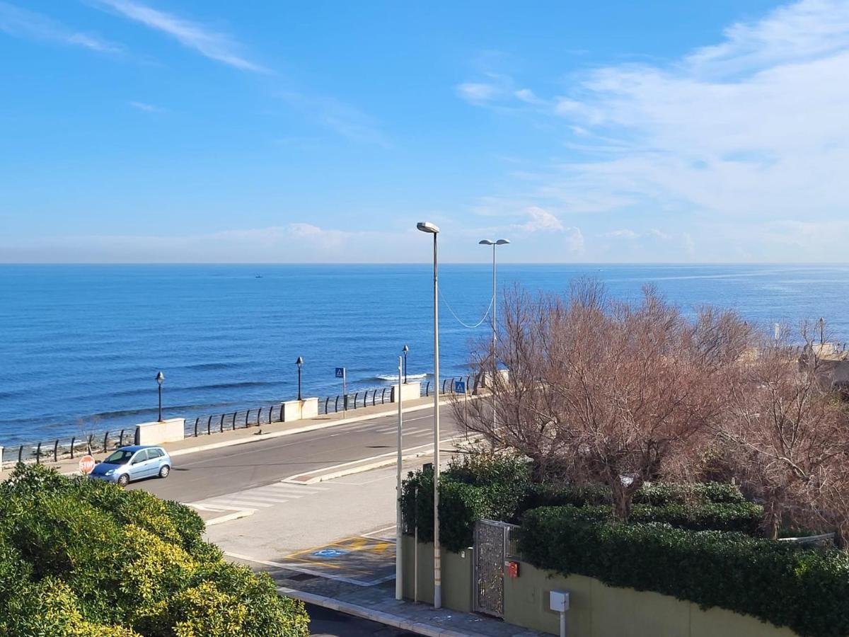 Casa Al Mare Hotel Bari Exterior foto